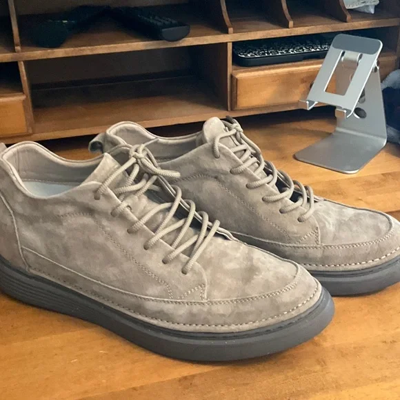 Men's Gray Casual Shoes Suede Wide - Picture 3 of 5